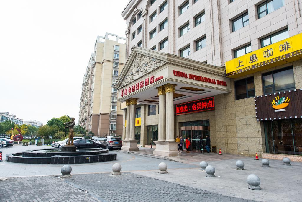 Vienna International Hotel - Expo Branch Shanghái Exterior foto